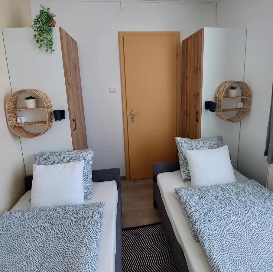Sunshine Resort Apartment Hajduszoboszlo Bagian luar foto