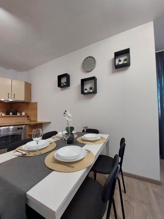 Sunshine Resort Apartment Hajduszoboszlo Bagian luar foto