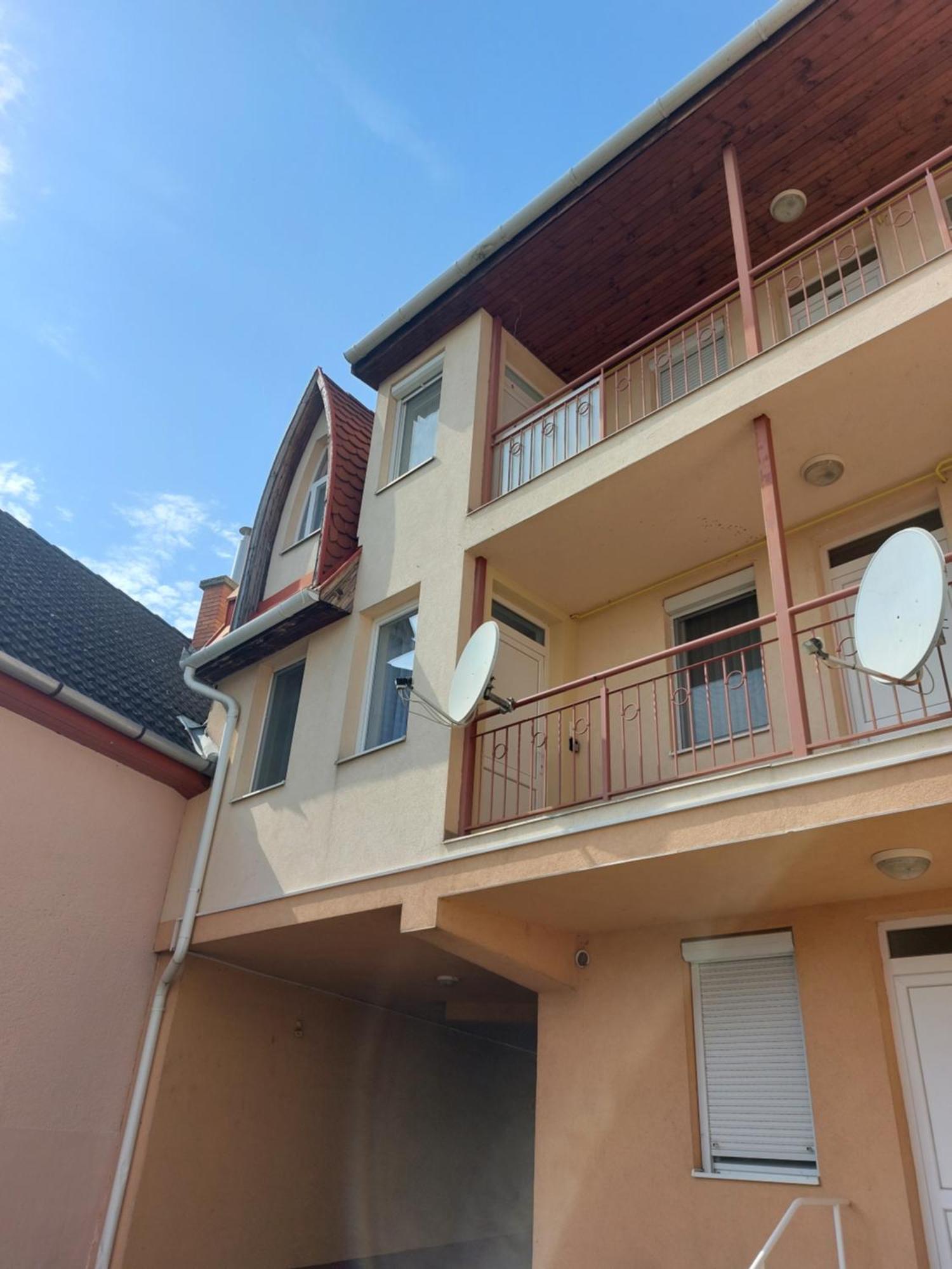 Sunshine Resort Apartment Hajduszoboszlo Bagian luar foto