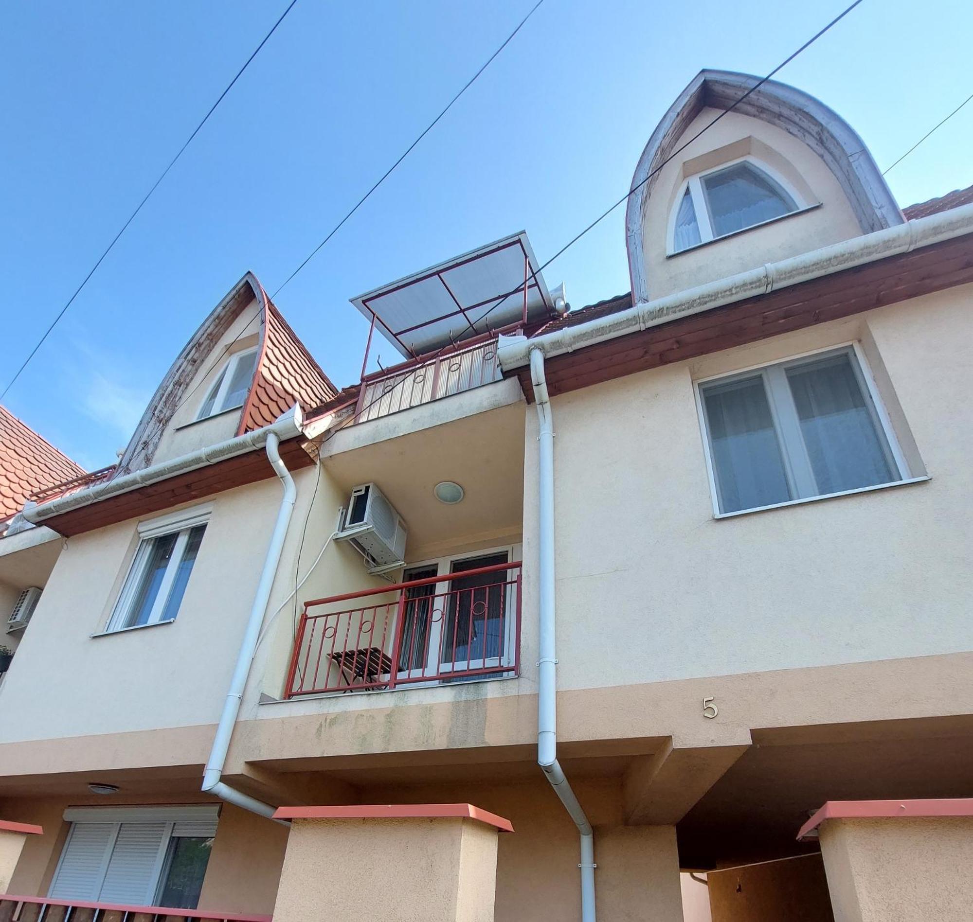 Sunshine Resort Apartment Hajduszoboszlo Bagian luar foto